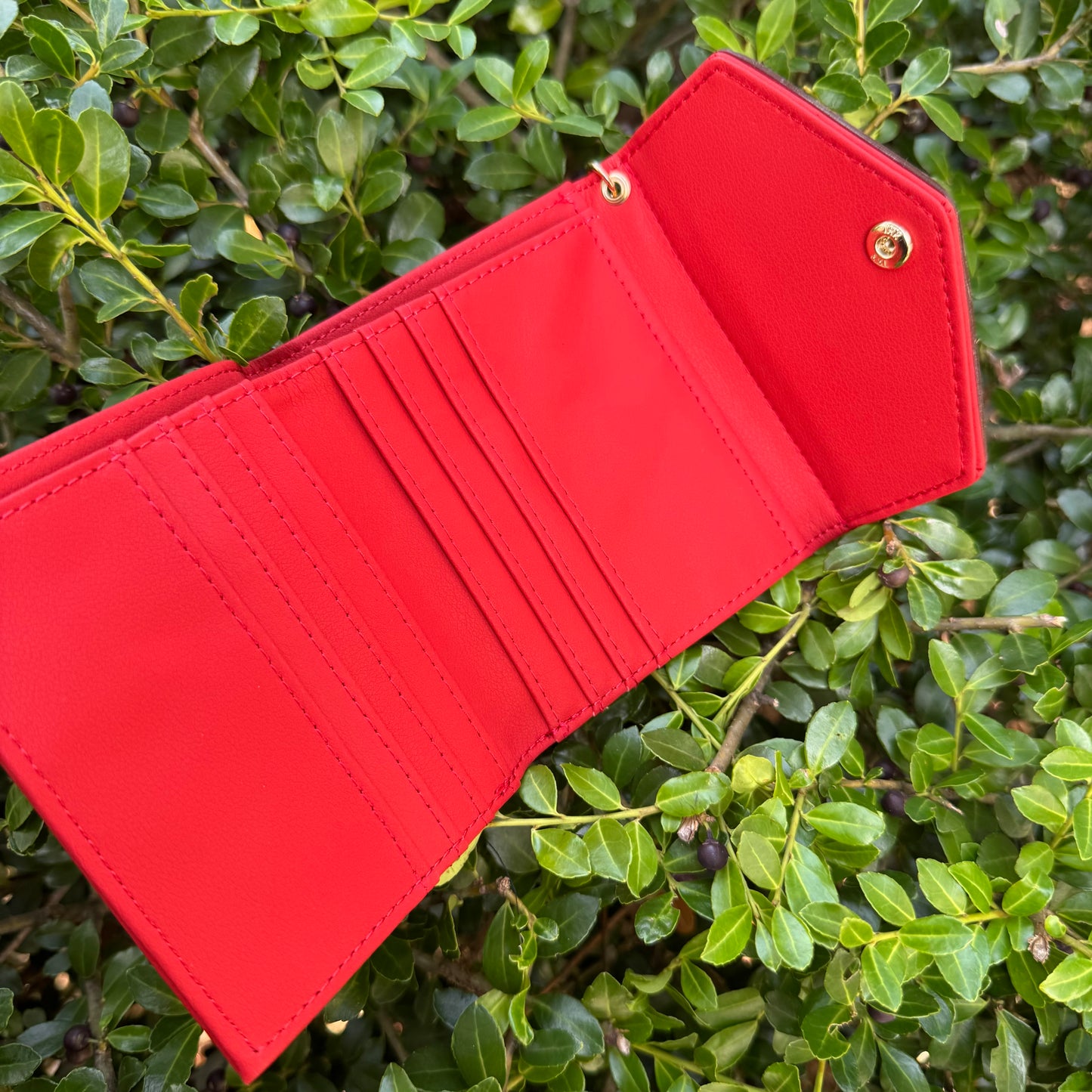 Red Compact Wallet With Floral Gigi