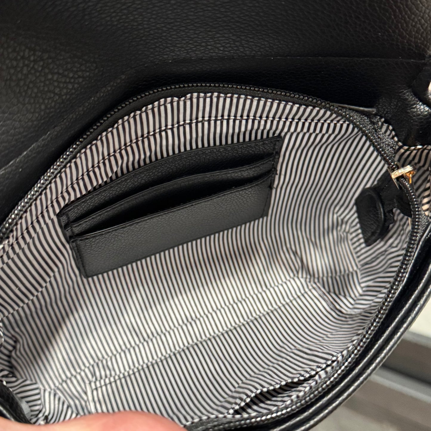 Preorder Miss Iconic - Black Gigi Flap Crossbody