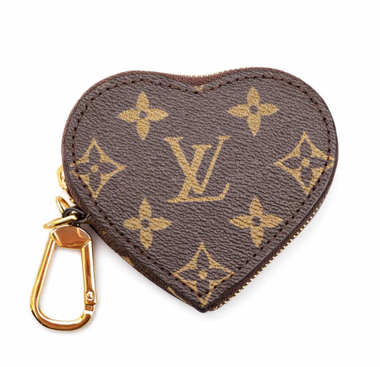 Preorder Lulu Zipper Heart Keychain Bag Charm Coin Purse