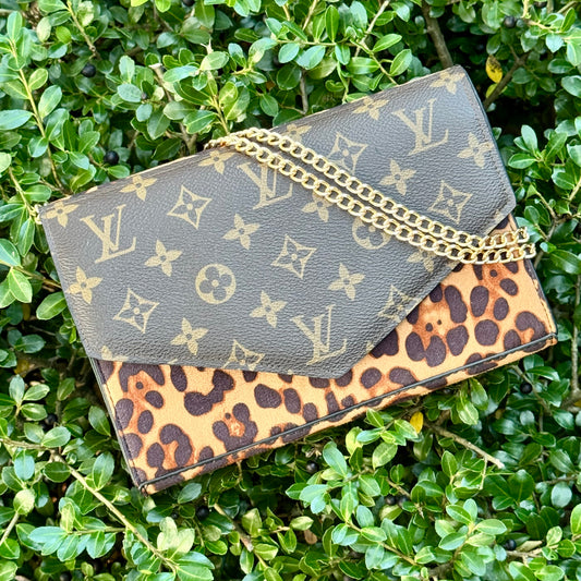 Leopard Lulu Envelope Flap Crossbody Bag