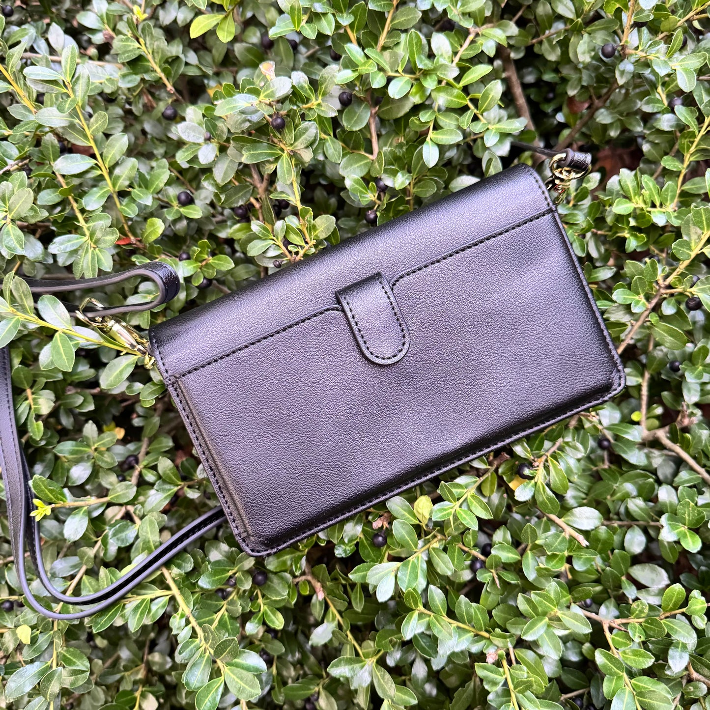 All In One Black Gigi Wallet Crossbody Bag