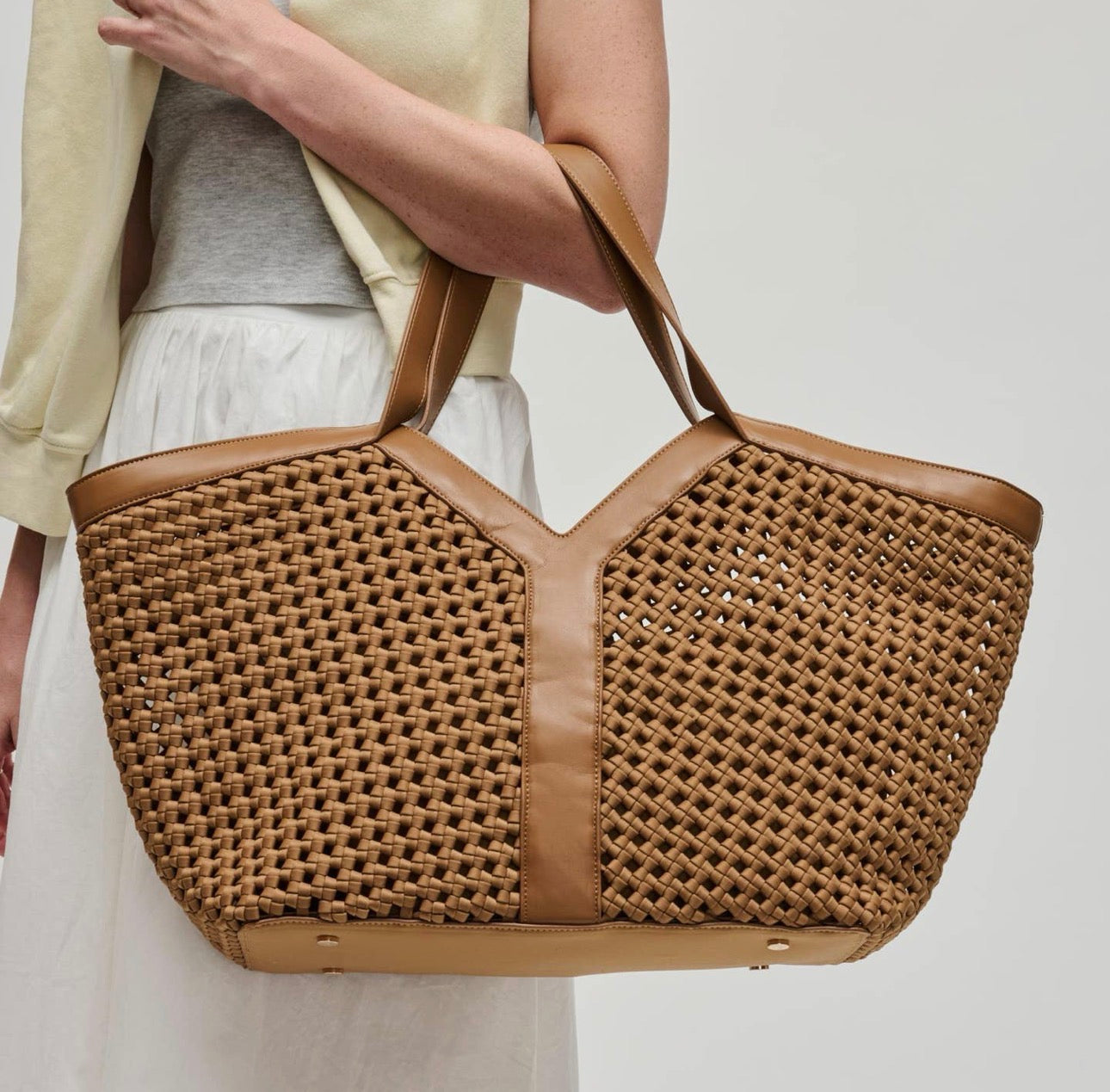 Miss St. Tropez Large Woven Calypso Tote With Pouch